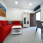 Casa Comfortable Air-conditioned Modern (adults Only) דירה אינחניו