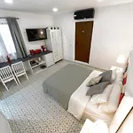 דירה Casa Comfortable Air-conditioned Modern (adults Only) אינחניו