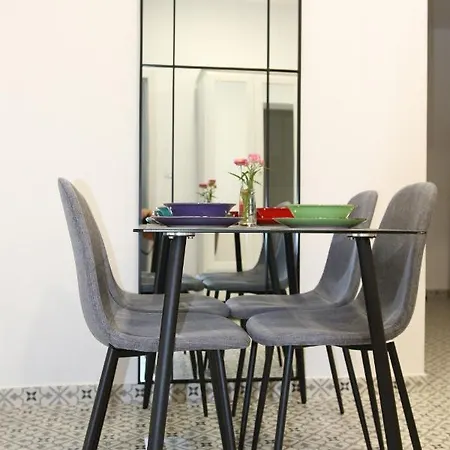 Casa Comfortable Air-conditioned Modern (adults Only) Apartamento *