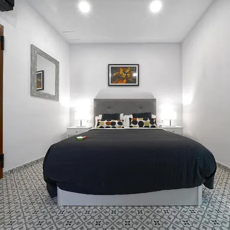 Casa Comfortable Air-conditioned Modern (adults Only) Apartamento