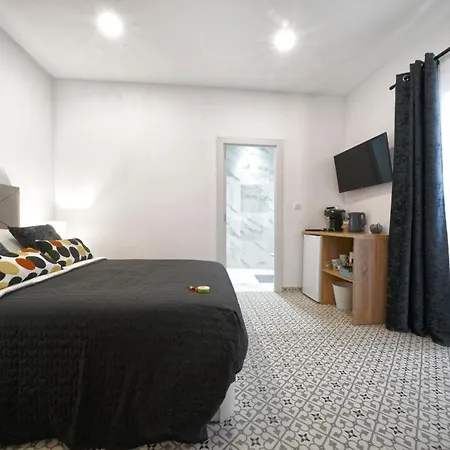 Casa Comfortable Air-conditioned Modern (adults Only) *