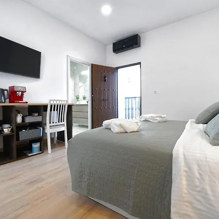 Casa Comfortable Air-conditioned Modern (adults Only) *